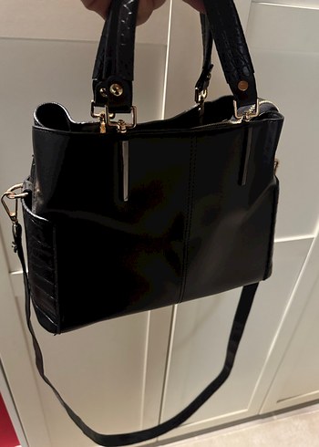 Siyah Deri Yılan Desenli Tokalı Kadın Çanta - Görsel 2