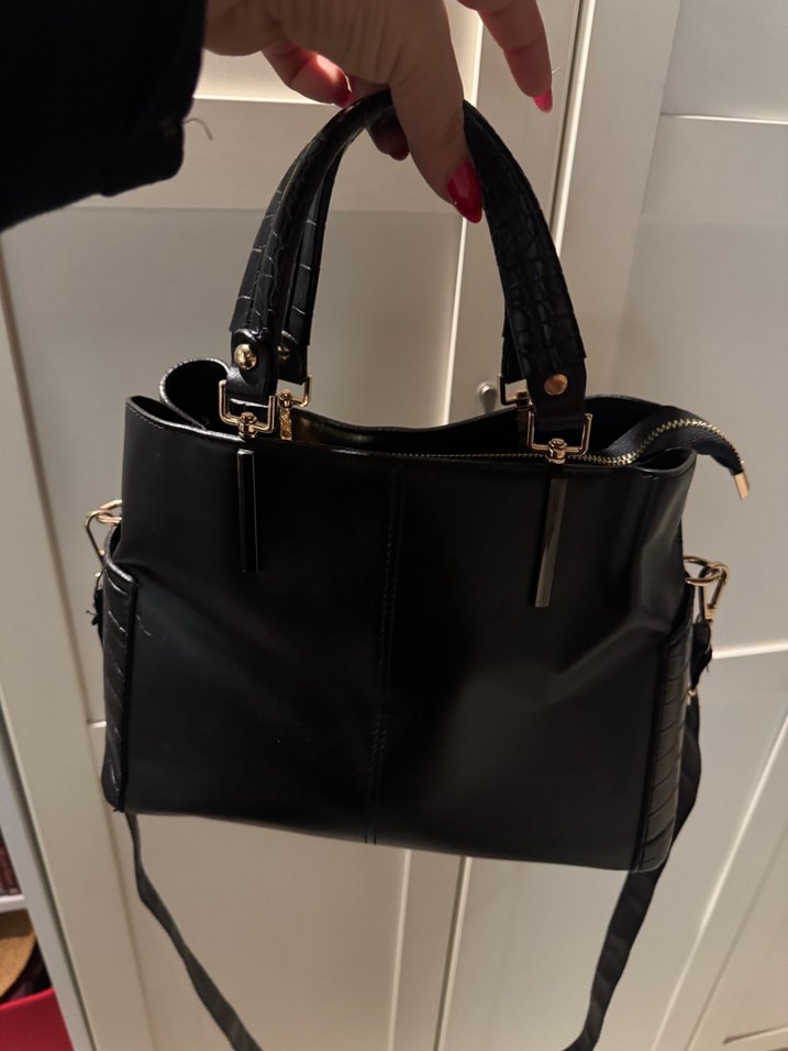 Siyah Deri Yılan Desenli Tokalı Kadın Çanta - Görsel 4