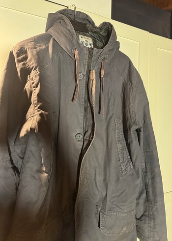 Gri Kapüşonlu Düğmeli Erkek Kaban - Görsel 2