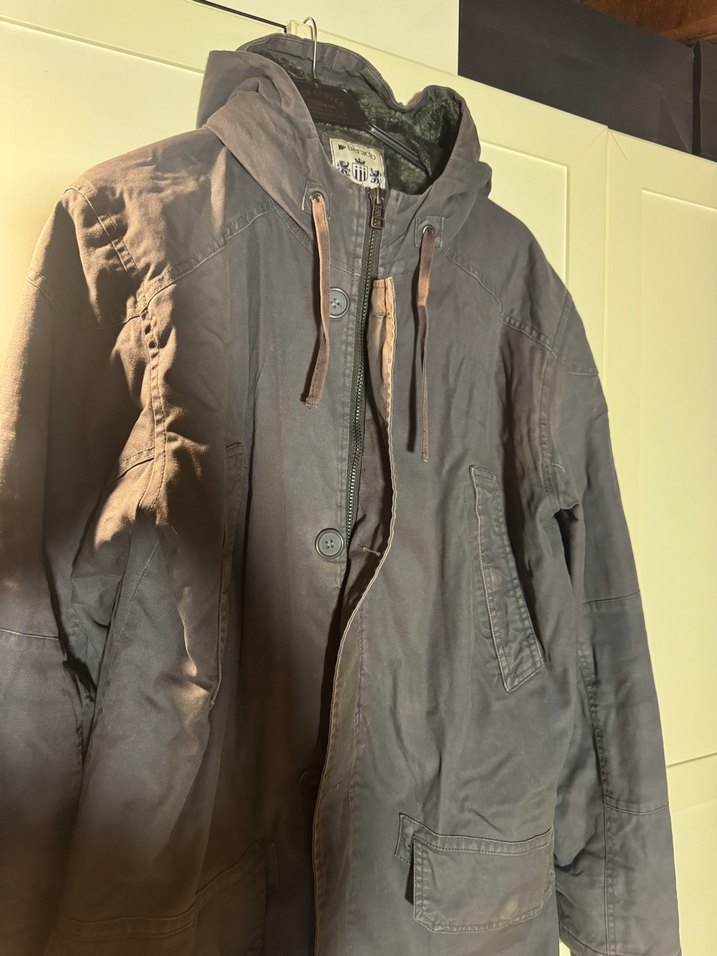 Gri Kapüşonlu Düğmeli Erkek Kaban - Görsel 2