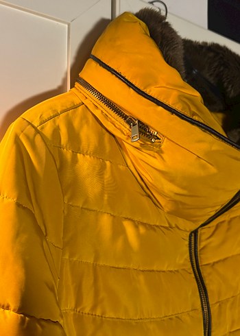 Zara Sarı Fermuarlı Kadın Kışlık Mont - Görsel 3