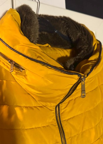 Zara Sarı Fermuarlı Kadın Kışlık Mont - Görsel 2