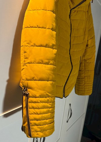 Zara Sarı Fermuarlı Kadın Kışlık Mont - Görsel 4