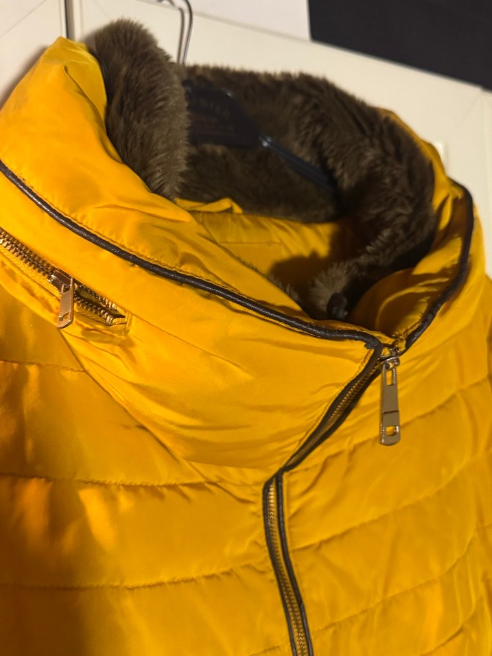Zara Sarı Fermuarlı Kadın Kışlık Mont - Görsel 2