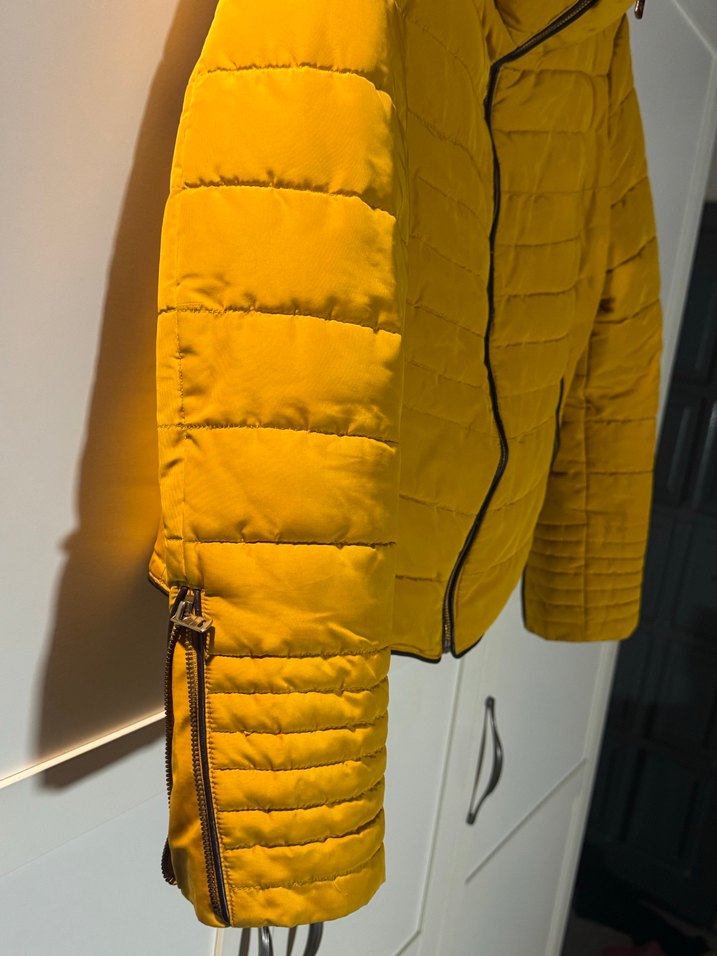 Zara Sarı Fermuarlı Kadın Kışlık Mont - Görsel 4