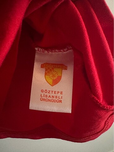 Diğer Göztepe tişörtü