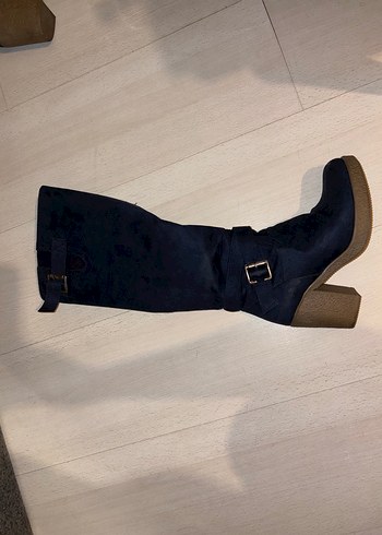 Limoya sıfır ayarında lacivert süet çizme - Görsel 4