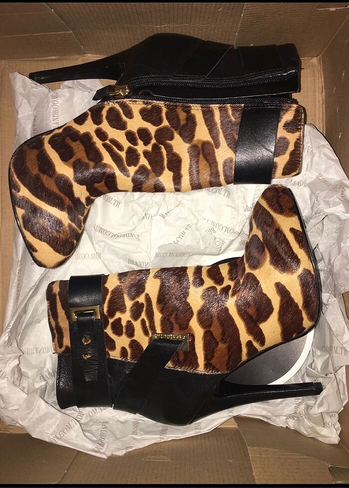 Guess Leopar Tüylü Bot - Görsel 2