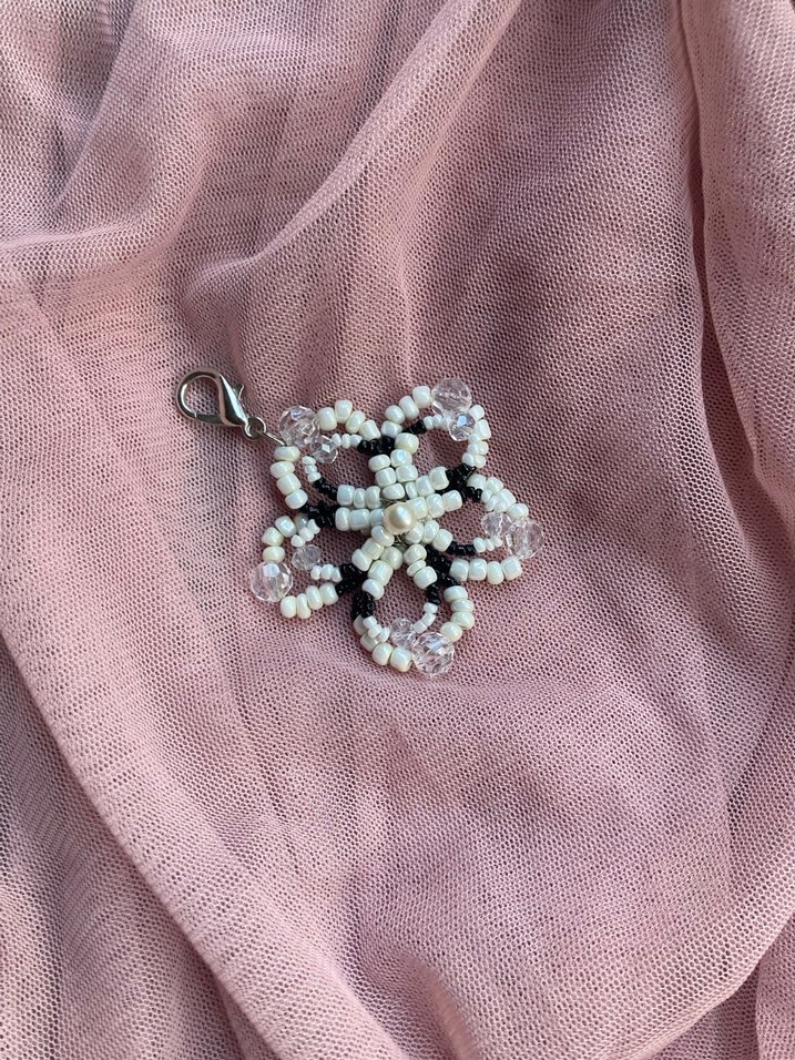 El Yapımı Çiçek Aksesuar - Görsel 3