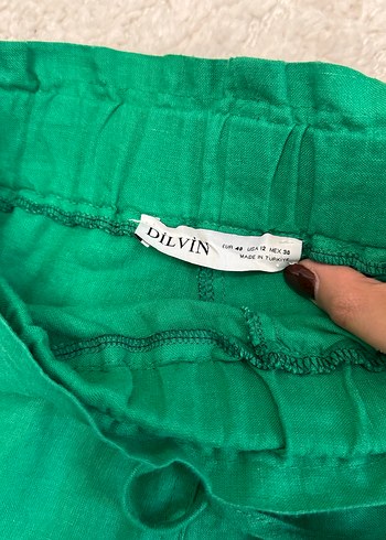 Yeşil Kemerli Keten Mini Şort - Görsel 3