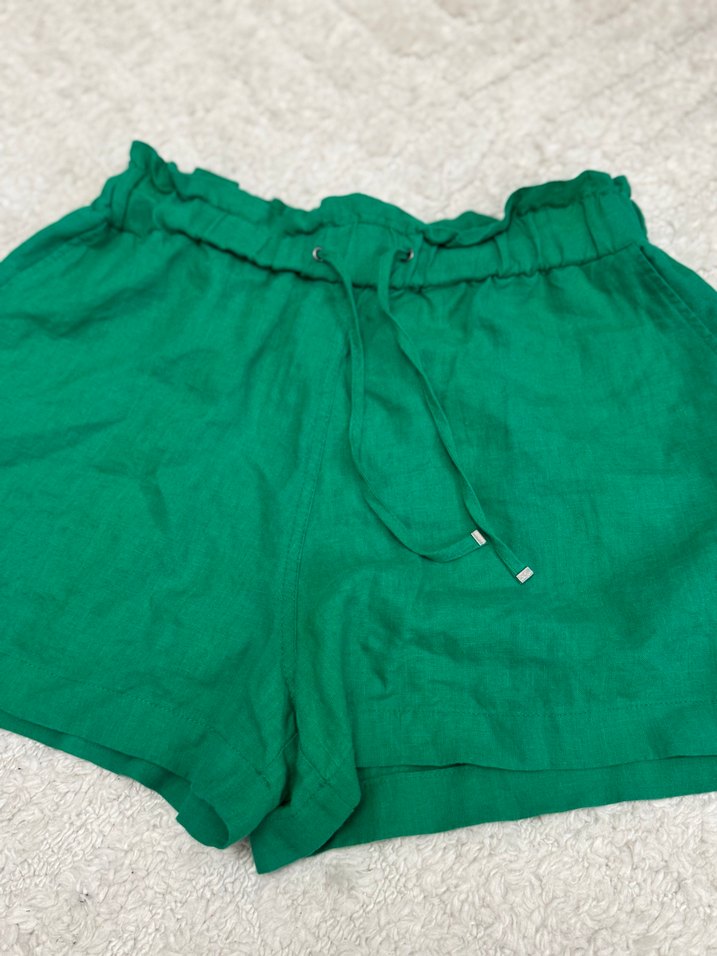 Yeşil Kemerli Keten Mini Şort - Görsel 2