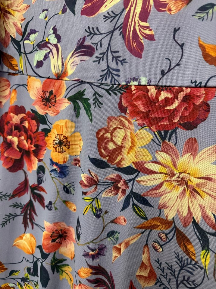 Mor Çiçekli Fırfırlı Midi Elbise - Görsel 2