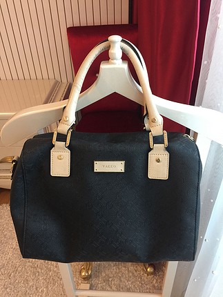 Vakko marka orj speedy monogram orta boy çanta. 