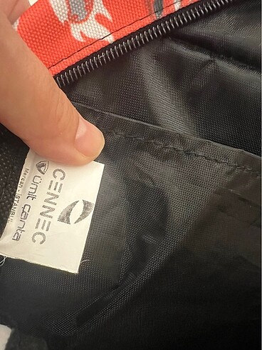 Boynerden Ümit marka lisanslı orj ilkokul çantası, az ve temiz k - Görsel 5