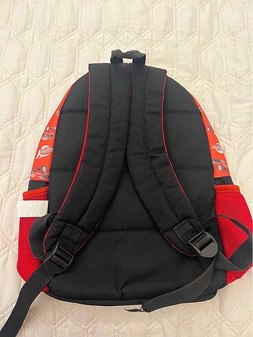 Boynerden Ümit marka lisanslı orj ilkokul çantası, az ve temiz k - Görsel 7