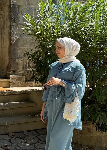 40 Beden Uzun Kollu Mavi Fırfırlı Uzun Elbise