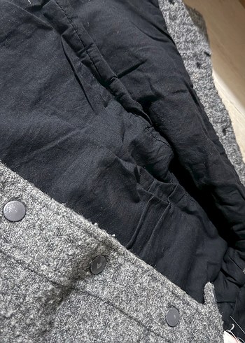 Düğmeli Gri Yün Erkek Çocuk Kabanı - Görsel 3