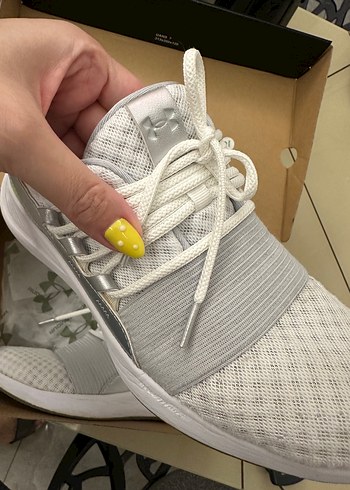 40,5 Beden Under armour spor ayakkabı