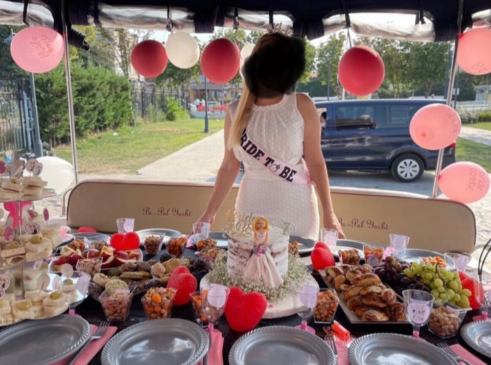 Dantel Detaylı Beyaz Mini Elbise - Görsel 3