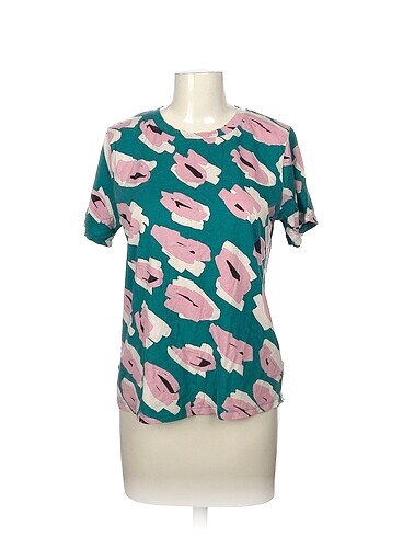 Twist T-shirt %70 İndirimli.