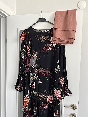 H&M Çiçek desenli elbise