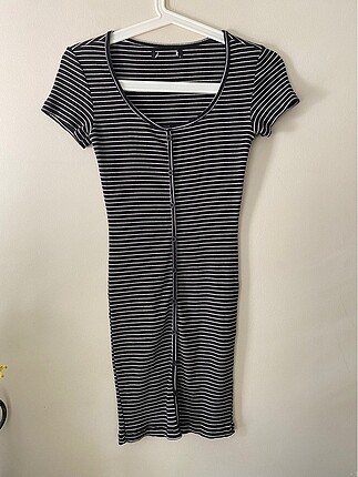 Bershka Mini Elbise ve Stradivarius Tshirt