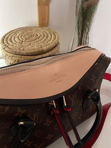 Louis Vuitton A kalite kol çantası