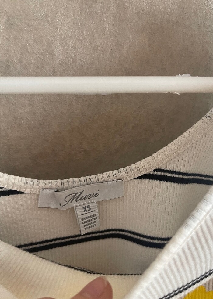 Sırt dekolteli çizgili bluz - Görsel 2