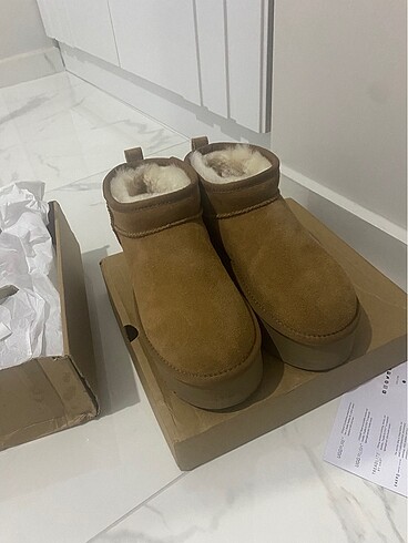 Ugg bot