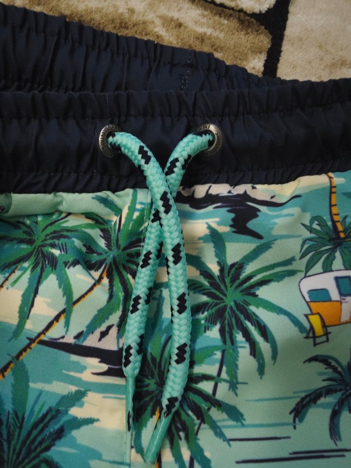 Erkek Çocuk Renkli Deniz Şortu - Görsel 4