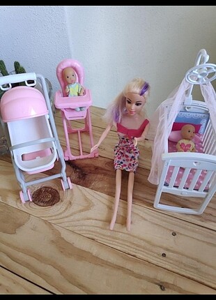 Bebek bakım seti + motor barbie 