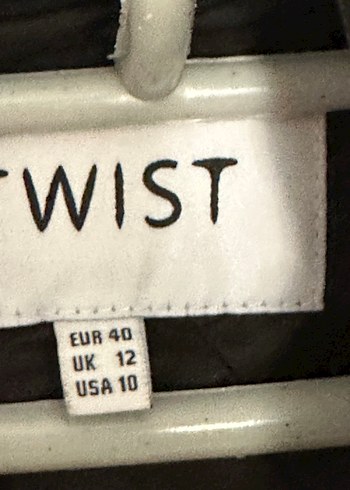 40 Beden siyah Renk Twist 40 beden yelek temiz az kullanılmış