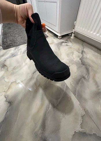 Zara 41 numara bot yepyeni bi kere giyildi tertemiz - Görsel 3