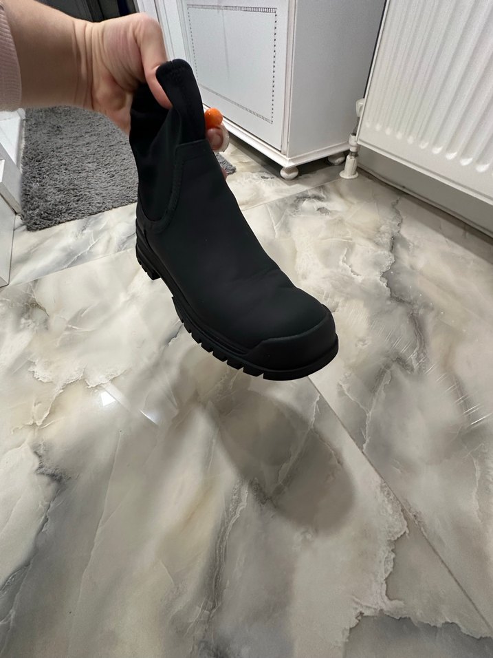 Zara 41 numara bot yepyeni bi kere giyildi tertemiz - Görsel 3