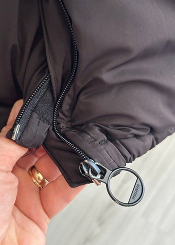 Pullbear Siyah Düğmeli Kadın Mont - Görsel 4