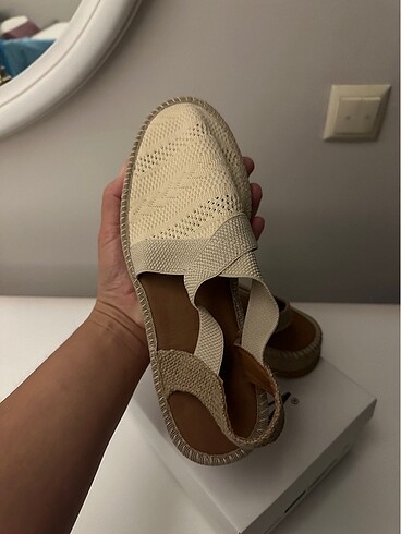 Diğer 40 numara sandalet yeni sıfır