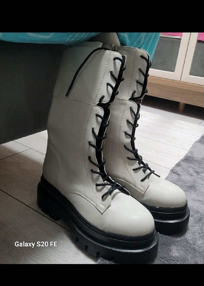 Uzun kadın bot - Görsel 2