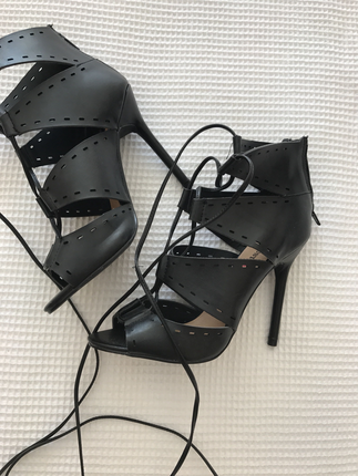 37 Beden Highheel topuklu sandalet Yeni Hic giyilmedi