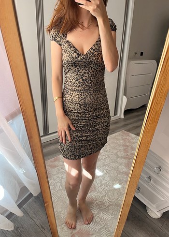 Leopar Desenli V Yaka Midi Elbise - Görsel 2