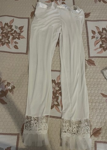 Uzun Kollu Beyaz Kadın Pijama Takımı - Görsel 4