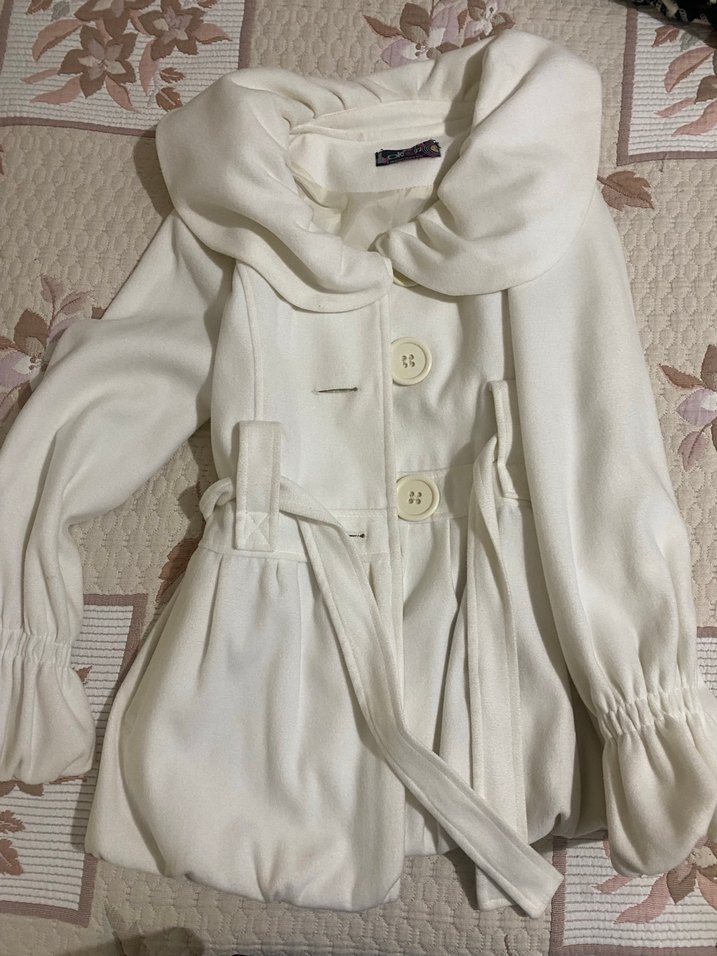 Düğmeli Beyaz Midi  Ceket mont - Görsel 3