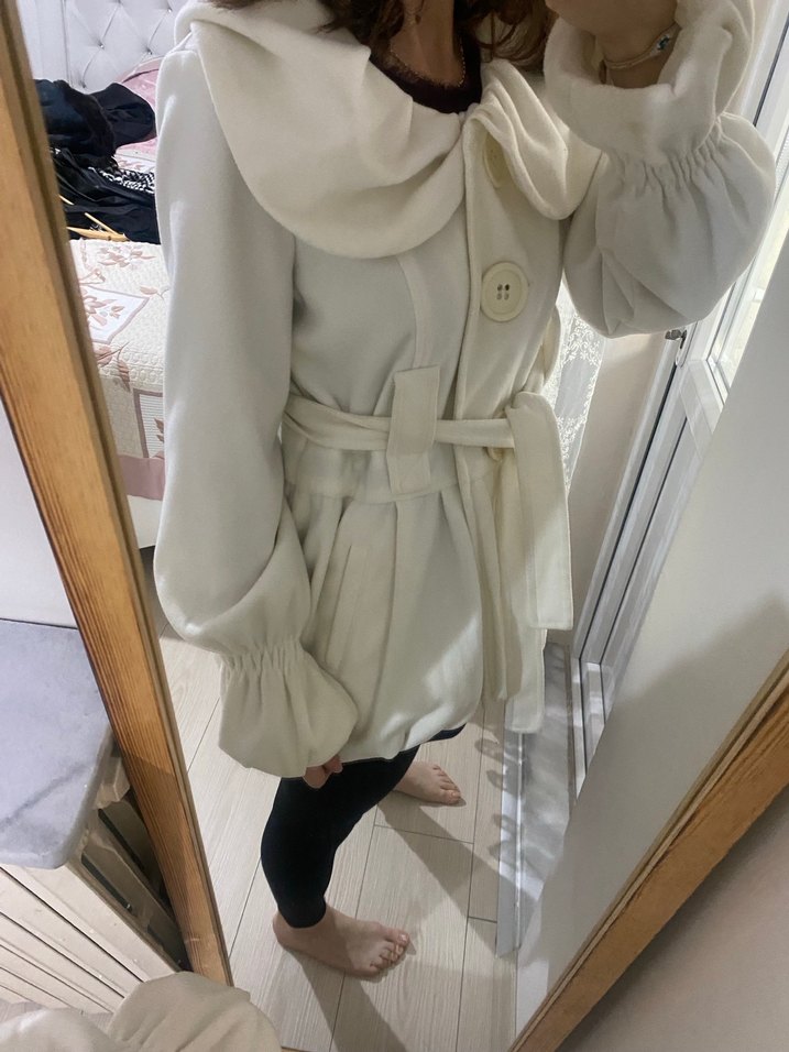 Düğmeli Beyaz Midi  Ceket mont - Görsel 2