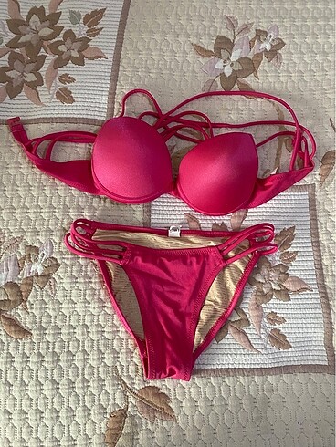 Dagi bikini