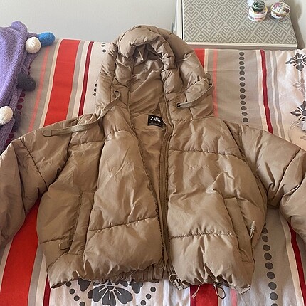 Zara krem bomber mont