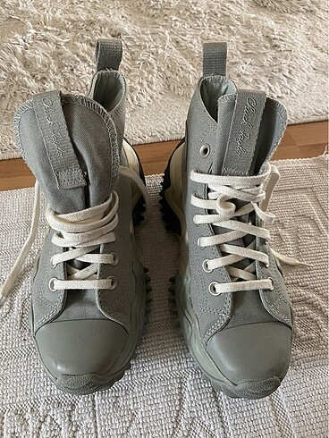 Converse run star motion