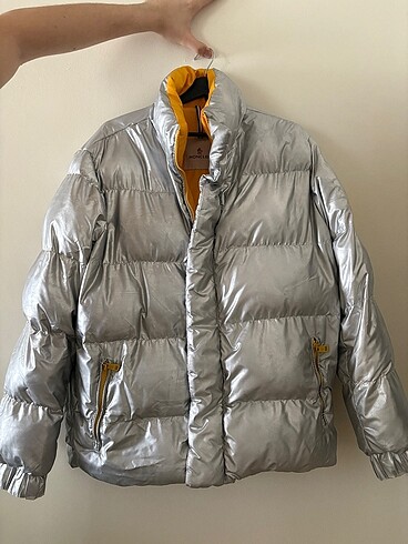 Moncler kaztüyü gümüş mont