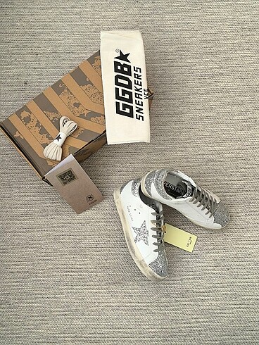 Golden Goose Deluxe Golden Goose Deluxe