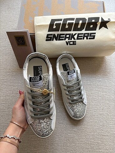 37 Beden Golden Goose Deluxe