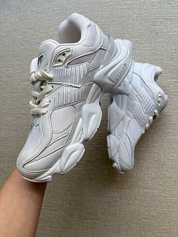 36 Beden New Balance 9060 Triple White