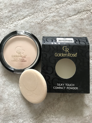 Silky Touch Compact Powder Golden Rose Makyaj %45 İndirimli - Gardrops